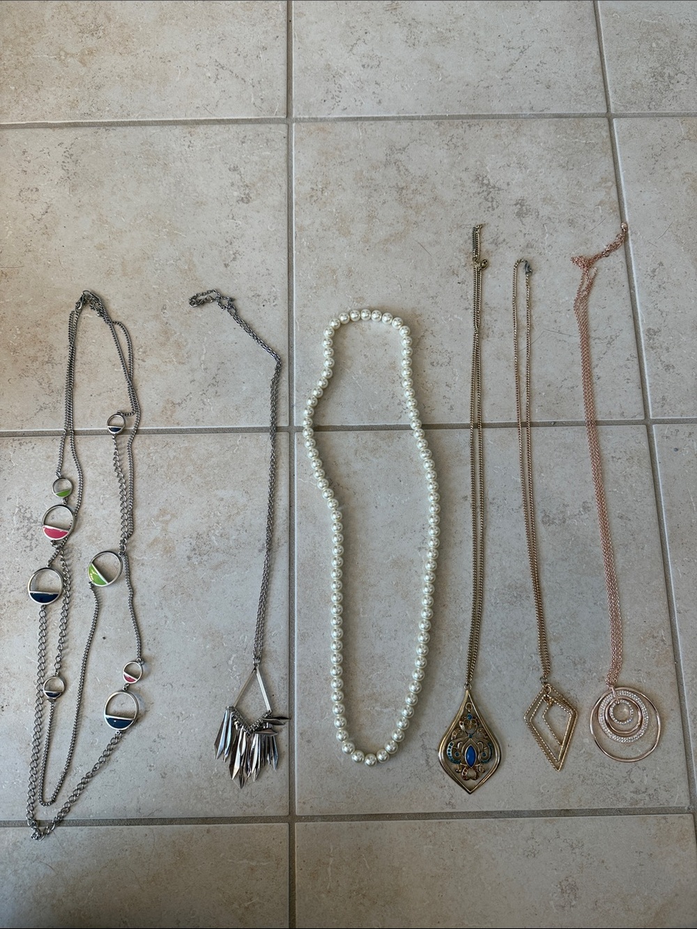 Set of 6 long necklaces